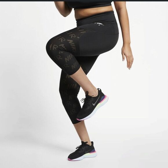 Nike Plus Size Tight Fit Crop Leggings with Nike Air Perforations 2X - Picture 1 of 8
